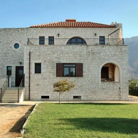 Ostria Villa *